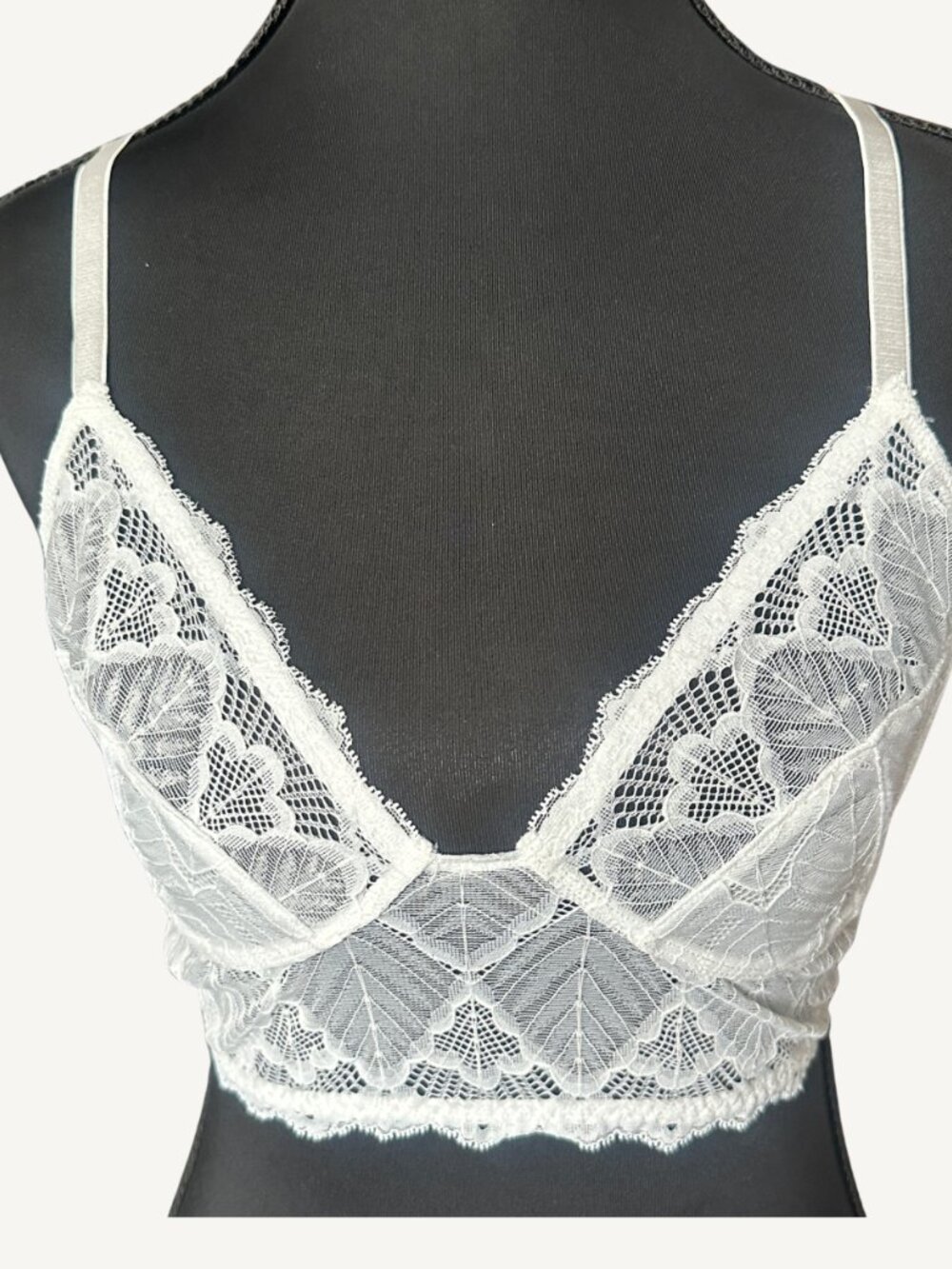 NWT Plunge Lace Underwire Bralette White Lace Size M